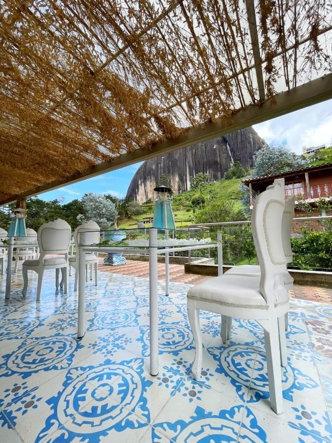 Piedra Del Penol Hotel Гуатапе Экстерьер фото